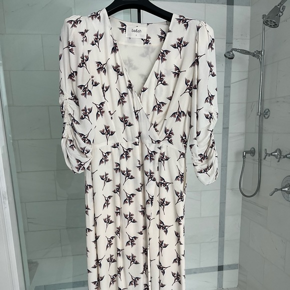 Beautiful Bash dress size 1. Very unique And sexy. Worn once - Picture 2 of 3